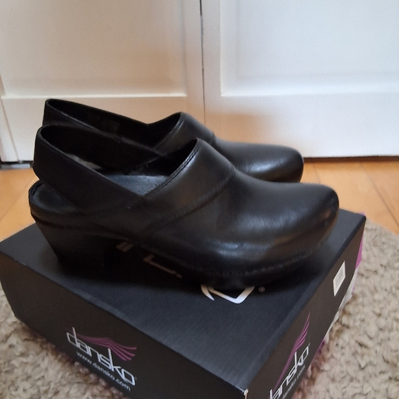 DANSKO - woman's shoes - Picture 2 of 4